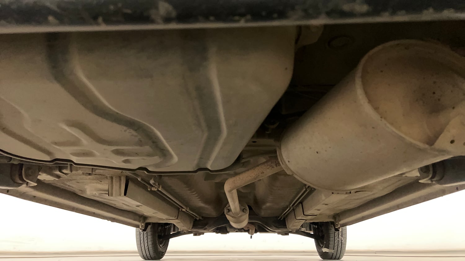 Used 2012 Maruti Suzuki Wagon R LXi Petrol Manual extra REAR UNDERBODY VIEW (TAKEN FROM REAR)
