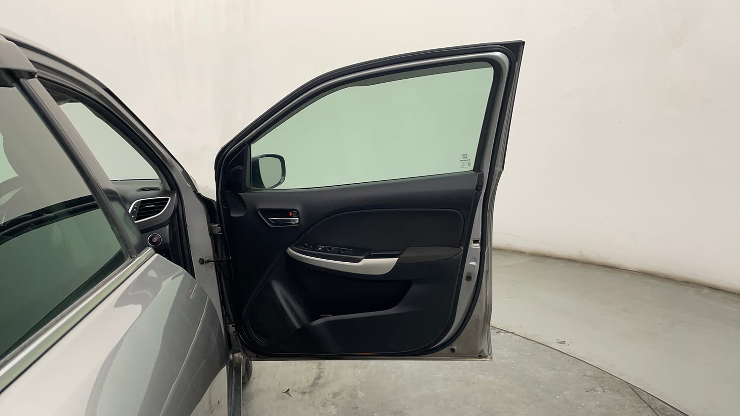 Used 2016 Maruti Suzuki Baleno Alpha 1.2 Petrol Manual interior RIGHT FRONT DOOR OPEN VIEW