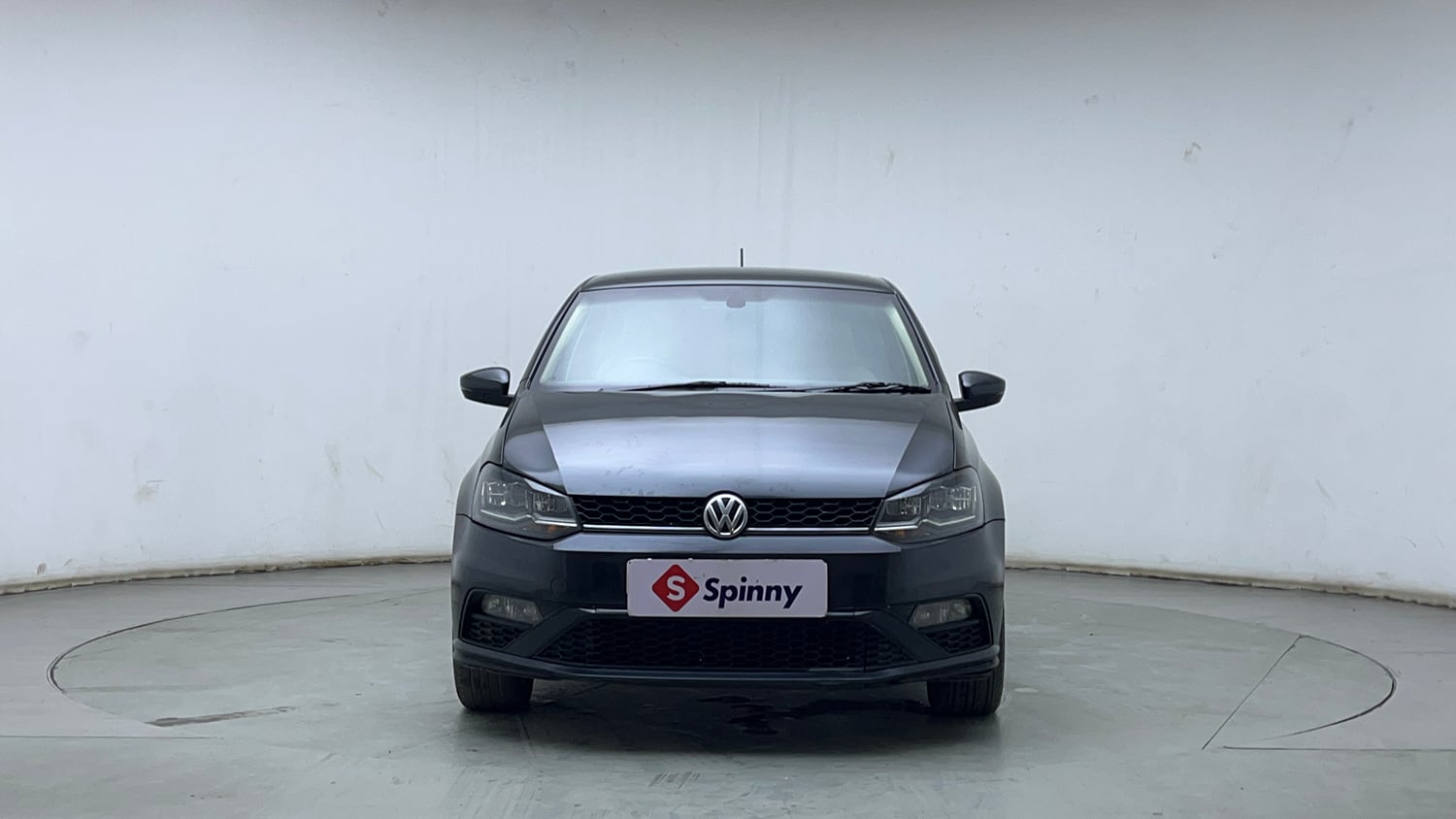 Used 2023 Volkswagen Vento Highline Plus 1.0L TSI Automatic Petrol Automatic exterior FRONT VIEW