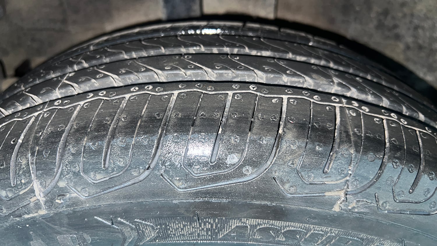 Used 2018 Tata Tiago Revotron XT Petrol Manual tyres RIGHT REAR TYRE TREAD VIEW