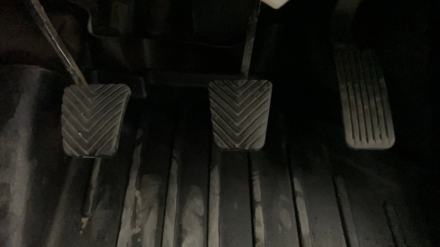 Used 2022 Kia Seltos HTX 1.5 Petrol Manual interior PEDALS VIEW