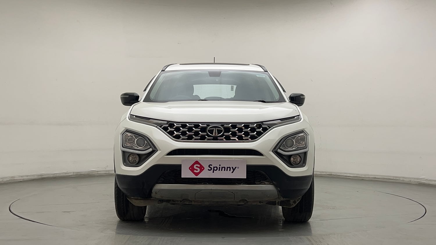 Used 2022 Tata Safari XTA Plus Diesel Automatic exterior FRONT VIEW