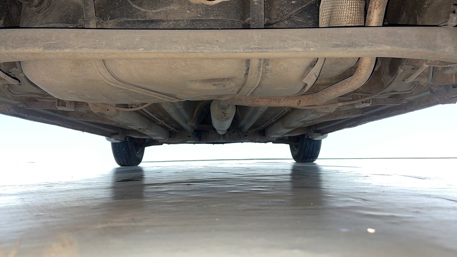 Used 2015 Maruti Suzuki Swift VXi Petrol Manual extra REAR UNDERBODY VIEW (TAKEN FROM REAR)