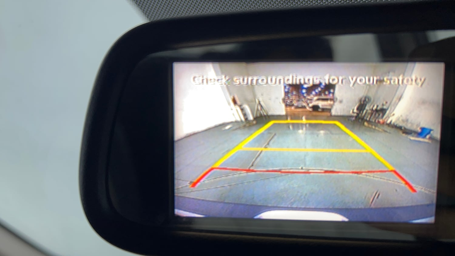 Used 2016 Hyundai Elite i20 Sportz 1.2 Petrol Manual top_features Rear camera