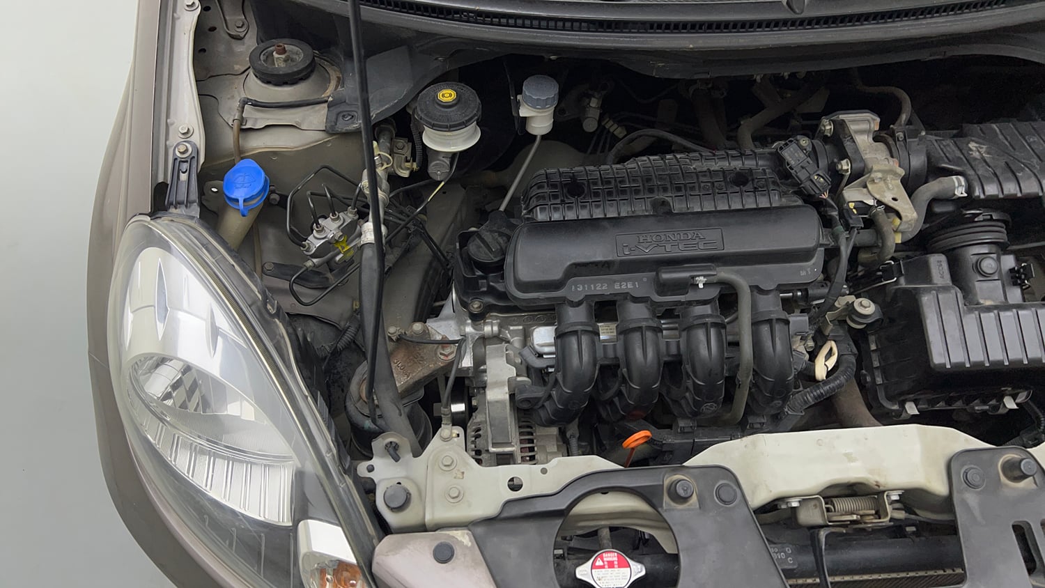 Used 2013 Honda Amaze 1.2 S i-VTEC Petrol Manual engine ENGINE RIGHT SIDE VIEW