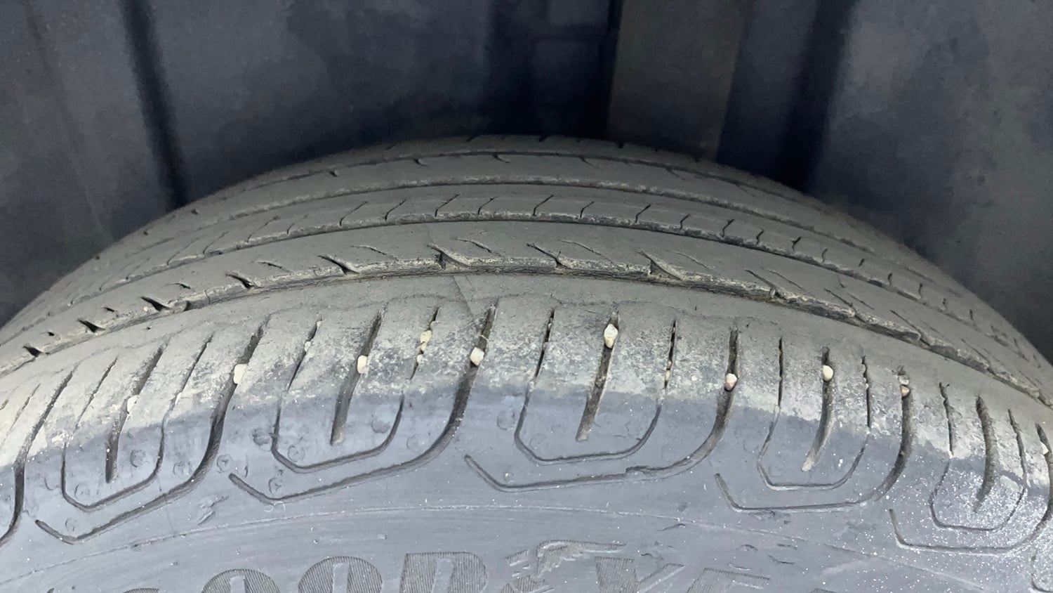 Used 2022 Skoda Slavia Style 1.0L TSI AT Petrol Automatic tyres LEFT REAR TYRE TREAD VIEW