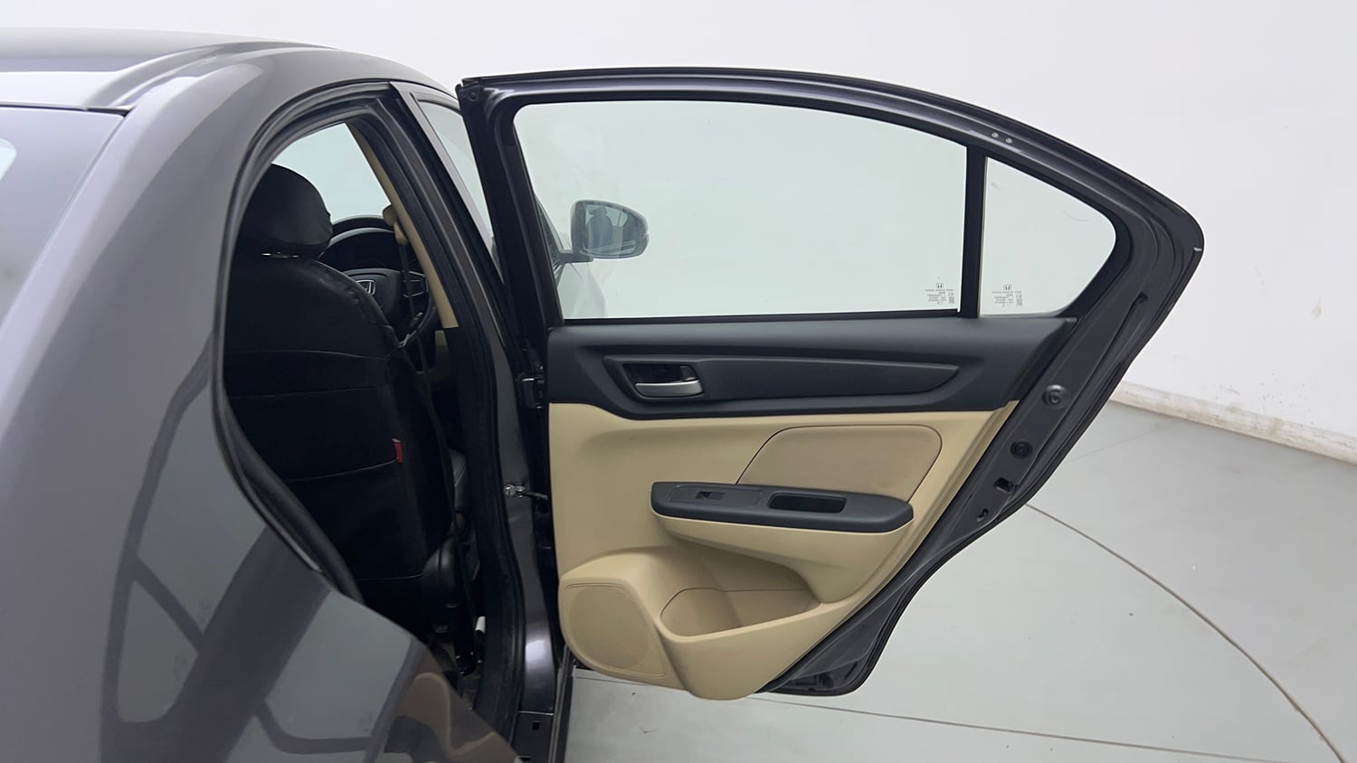 Used 2018 Honda Amaze 1.2 V MT Petrol Petrol Manual interior RIGHT REAR DOOR OPEN VIEW