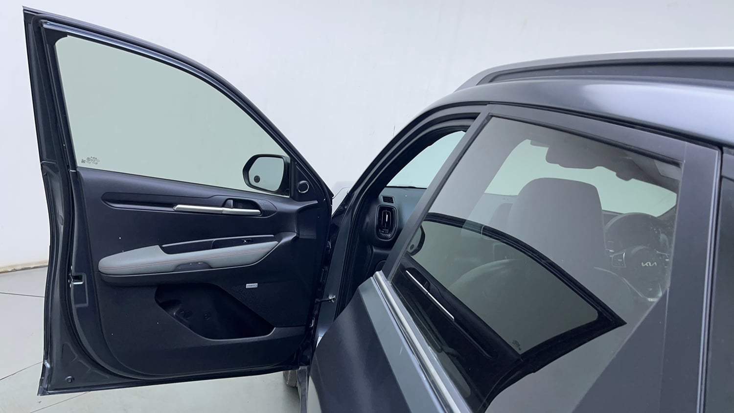 Used 2022 Kia Sonet X Line 1.0 DCT Petrol Automatic interior LEFT FRONT DOOR OPEN VIEW