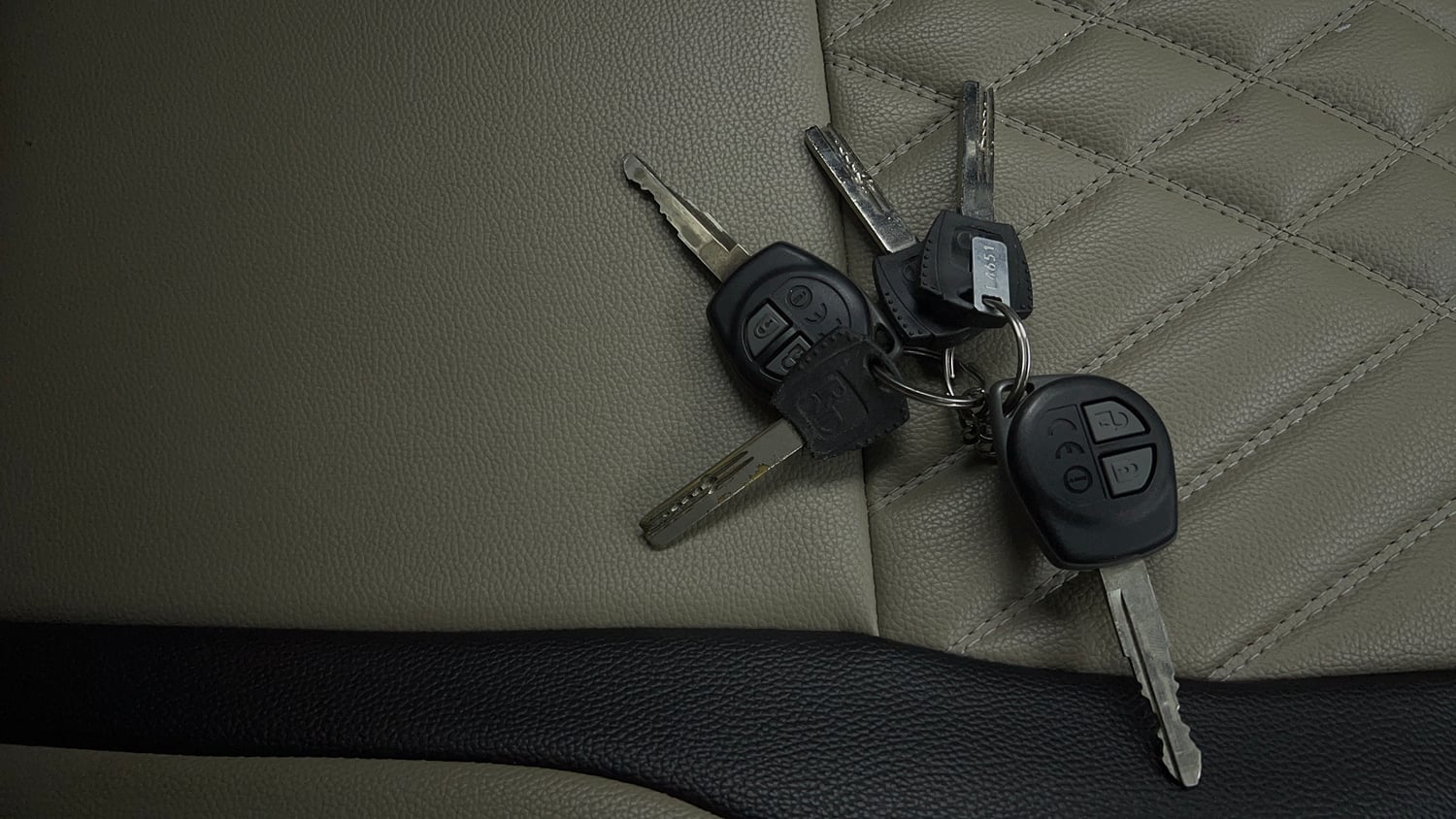 Used 2019 Maruti Suzuki Wagon R 1.0 VXi 1.0 Petrol Manual extra CAR KEY VIEW