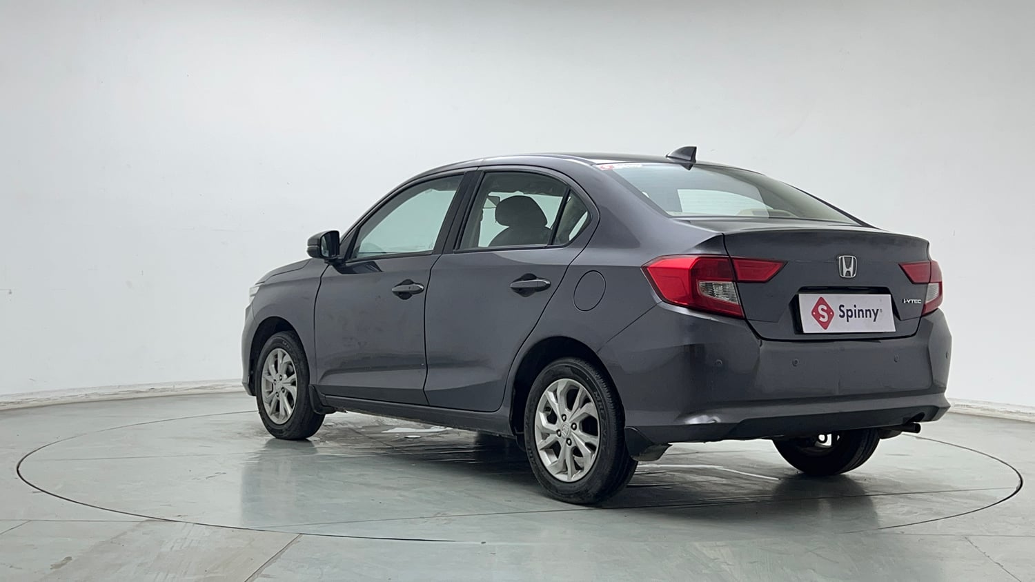 Used 2018 Honda Amaze 1.2 V MT Petrol Petrol Manual exterior LEFT REAR CORNER VIEW
