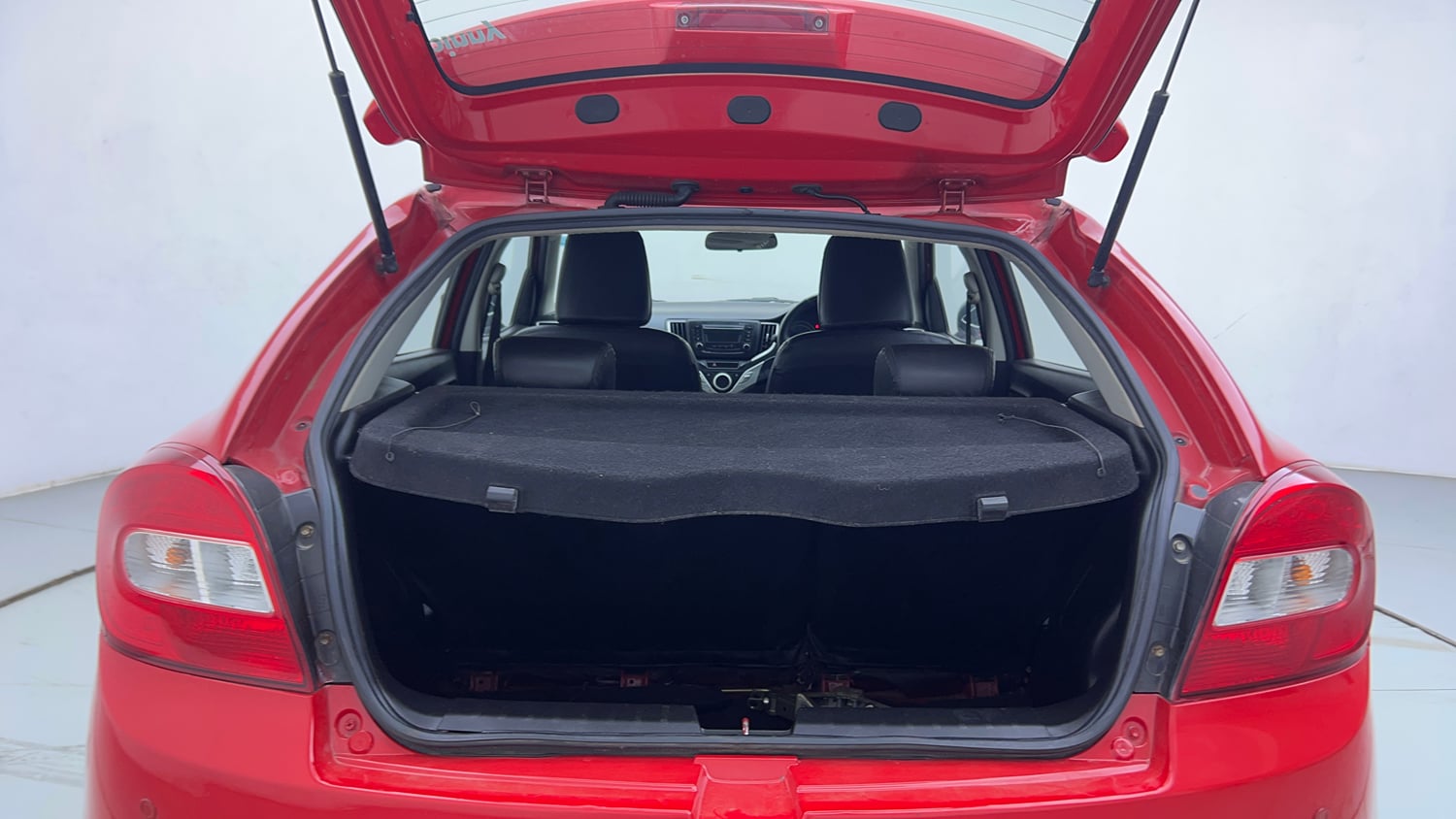 Used 2018 Maruti Suzuki Baleno Delta 1.2 AT Petrol Automatic interior DICKY INSIDE VIEW