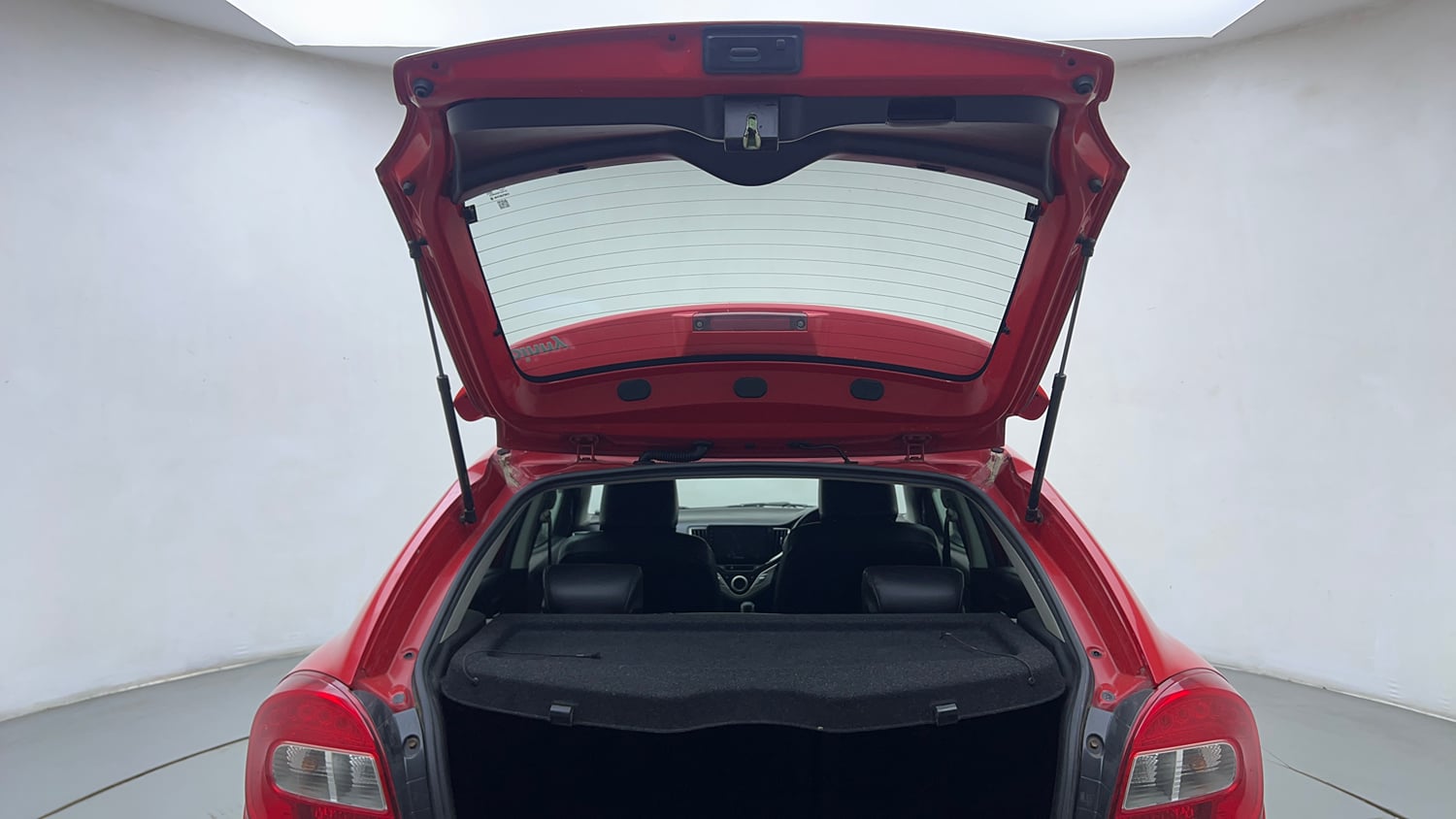 Used 2017 Maruti Suzuki Baleno Zeta 1.2 AT Petrol Automatic interior DICKY DOOR OPEN VIEW