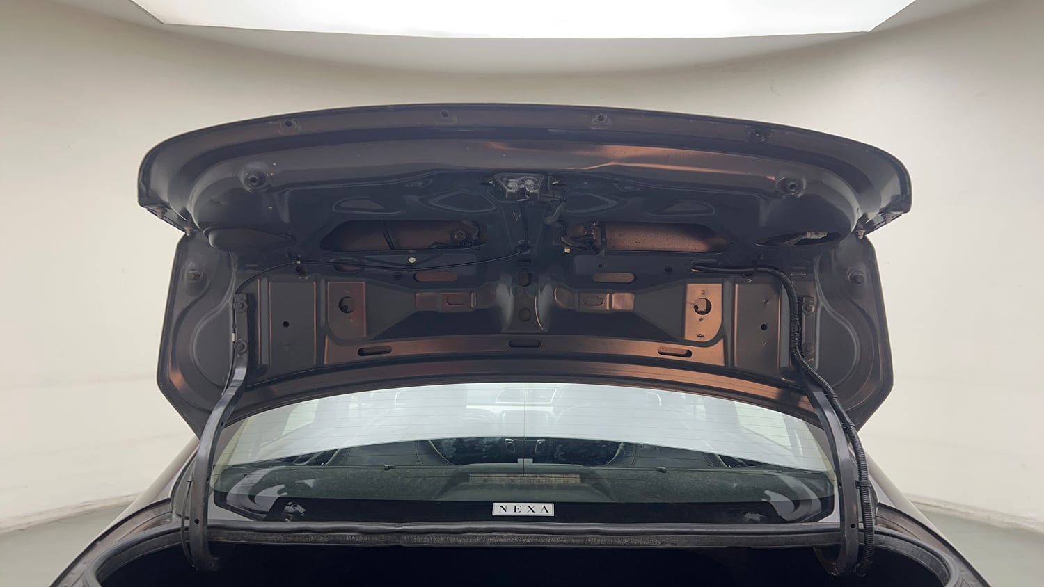 Used 2018 Maruti Suzuki Ciaz S 1.4 MT Petrol Manual interior DICKY DOOR OPEN VIEW