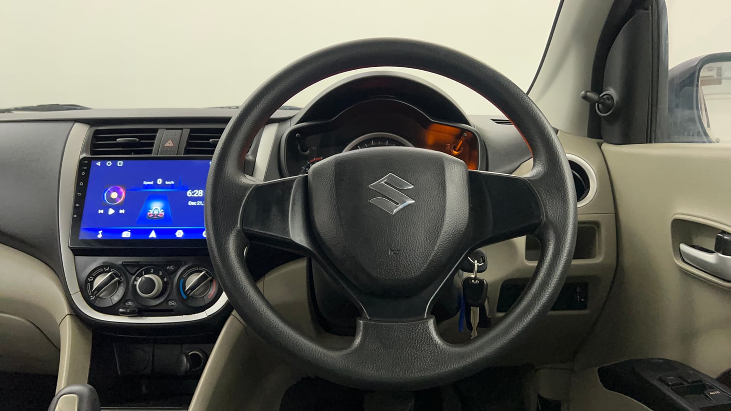 Used 2014 Maruti Suzuki Celerio VXi AMT Petrol Automatic interior STEERING VIEW