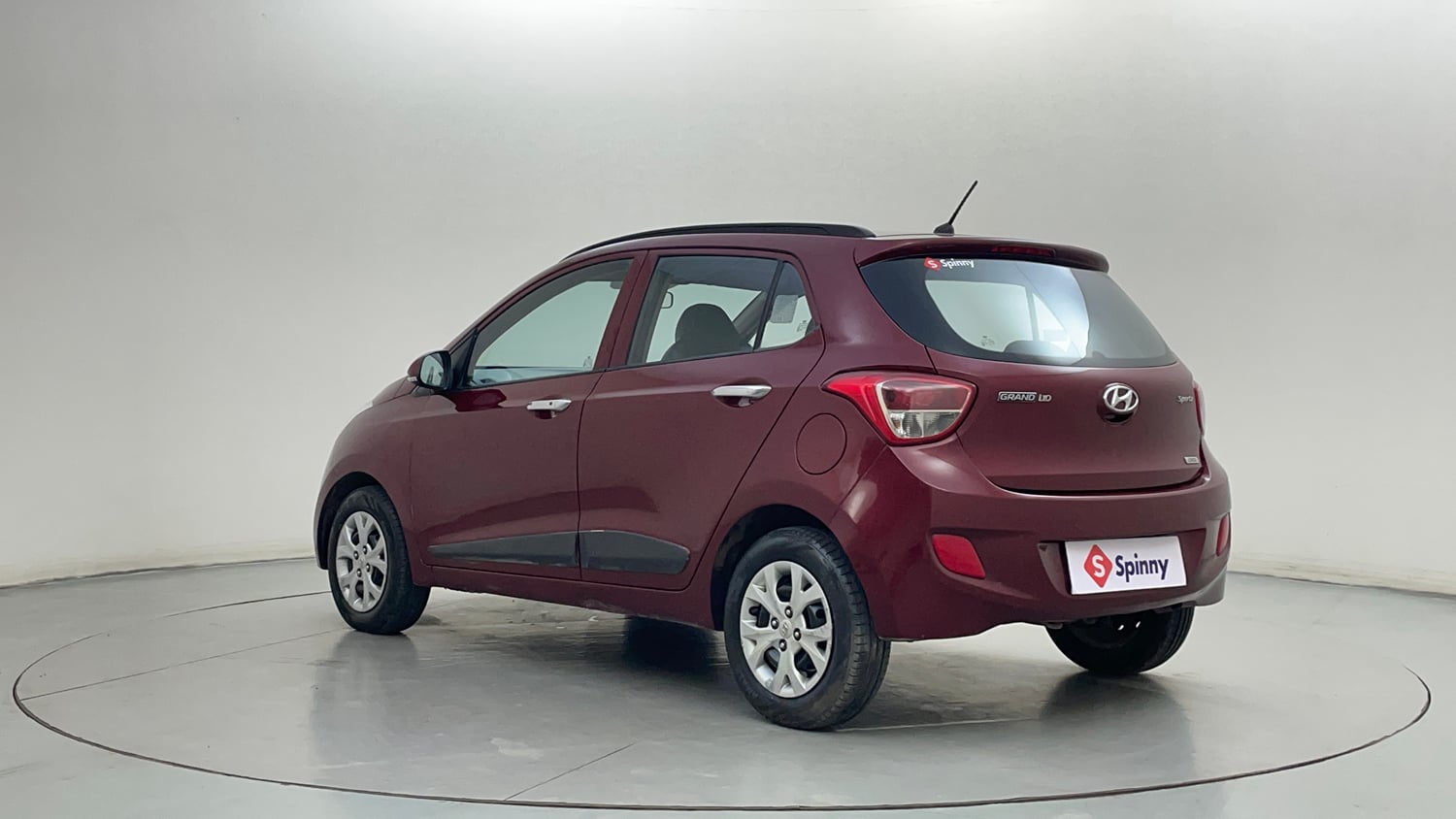 Used 2013 Hyundai Grand i10 Sportz 1.1 CRDi Diesel Manual exterior LEFT REAR CORNER VIEW