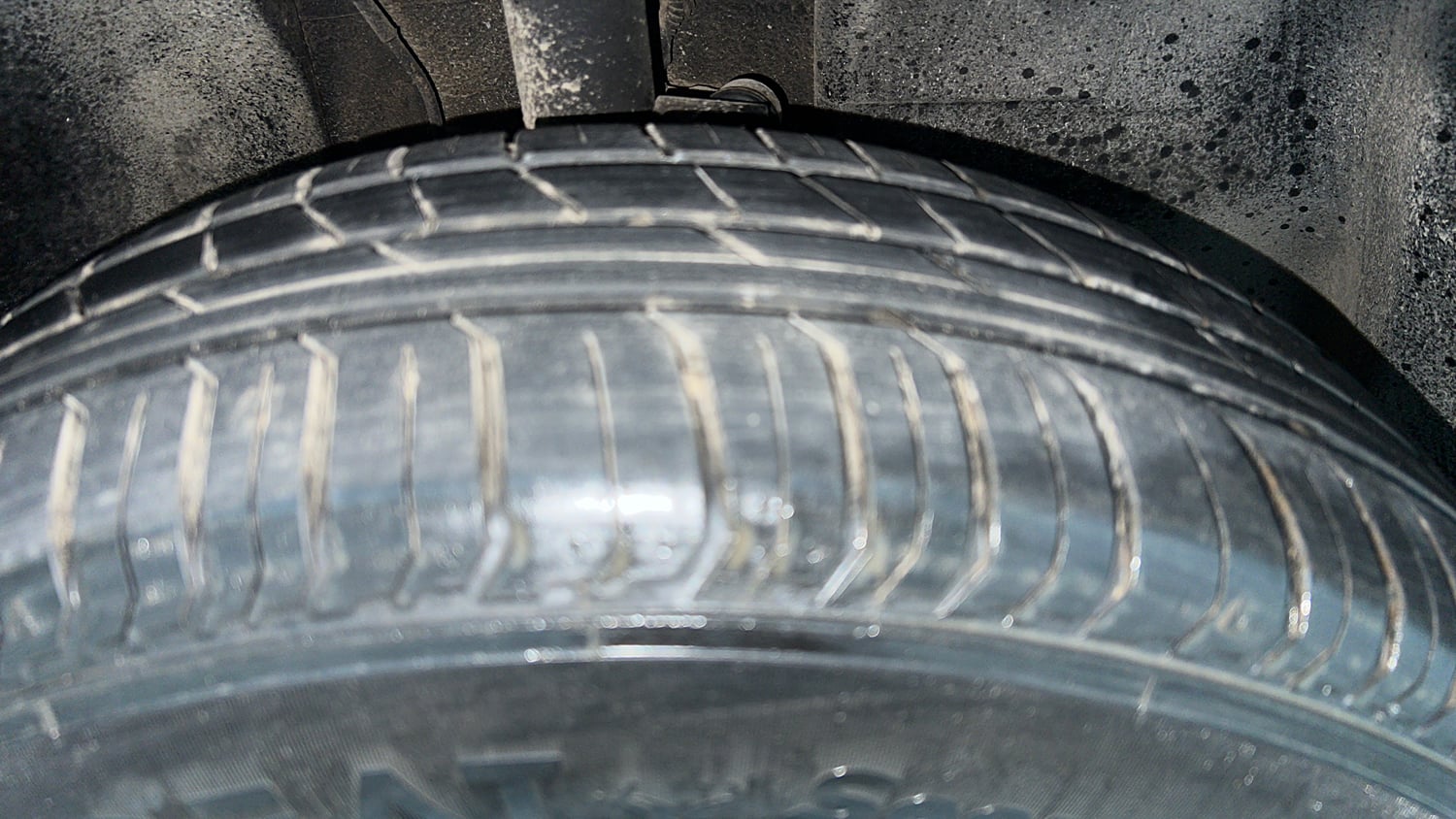 Used 2024 Tata Punch Accomplished MT Petrol Manual tyres RIGHT FRONT TYRE TREAD VIEW