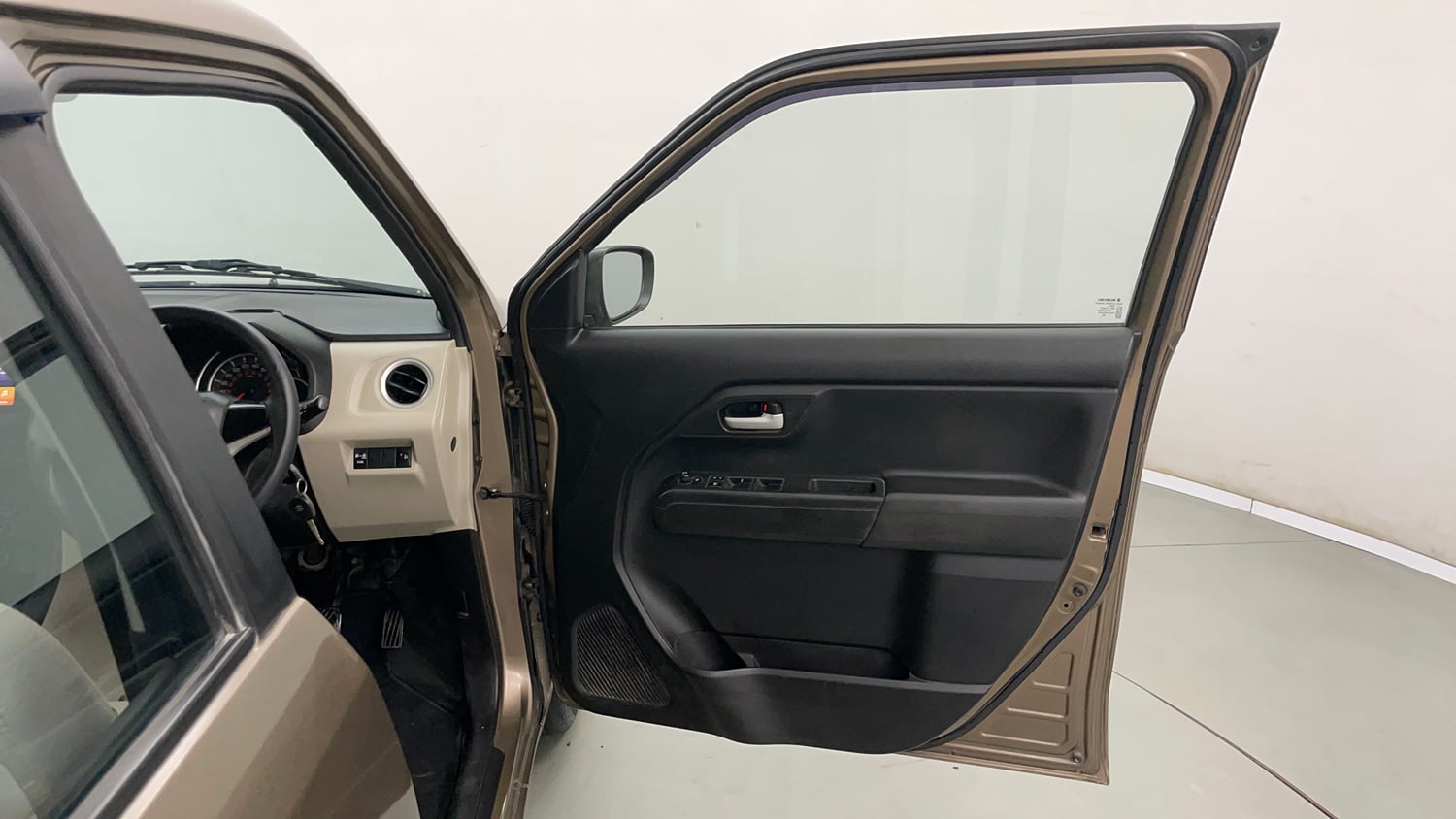 Used 2022 Maruti Suzuki Wagon R ZXI 1.2 Petrol Manual interior RIGHT FRONT DOOR OPEN VIEW