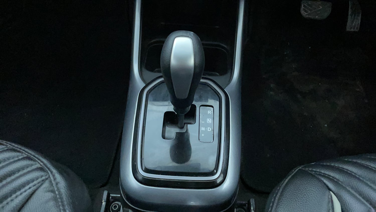Used 2024 Maruti Suzuki Ignis Zeta 1.2 AMT Petrol Automatic interior GEAR  KNOB VIEW