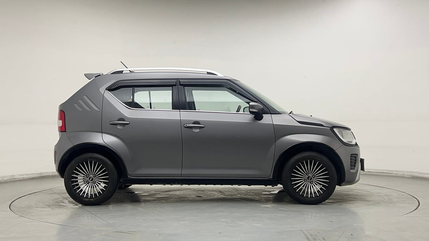 Used 2025 Maruti Suzuki Ignis Delta 1.2 AMT Petrol Automatic exterior RIGHT SIDE VIEW