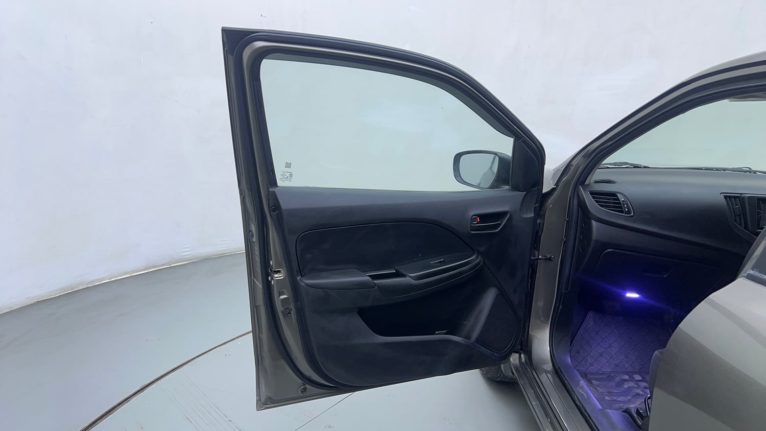 Used 2021 Maruti Suzuki Baleno Sigma Petrol Manual interior LEFT FRONT DOOR OPEN VIEW