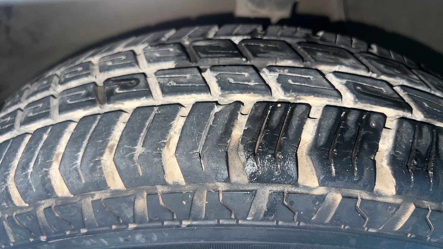 Used 2017 Maruti Suzuki Alto 800 VXi (O) Petrol Manual tyres LEFT FRONT TYRE TREAD VIEW