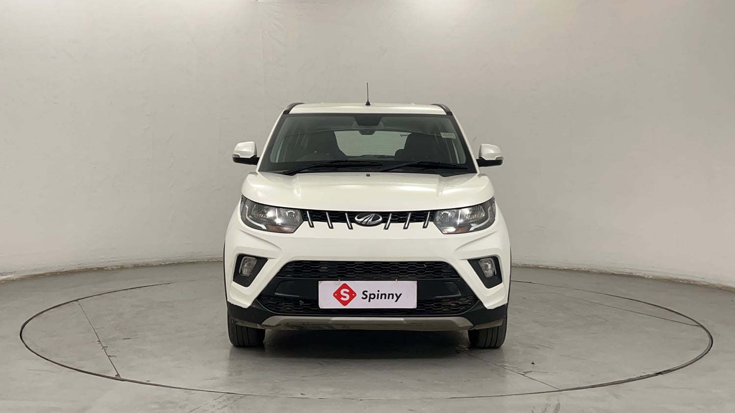 Used 2018 Mahindra KUV100 NXT K8 D 6 STR Diesel Manual exterior FRONT VIEW