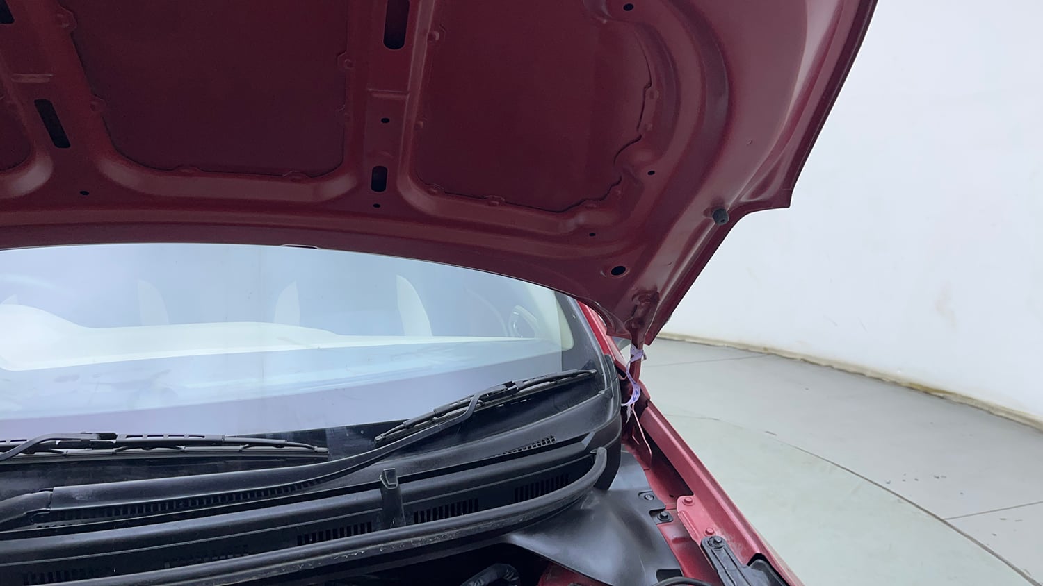 Used 2019 Hyundai Elite i20 Sportz Plus 1.2 Petrol Manual engine ENGINE LEFT SIDE HINGE & APRON VIEW