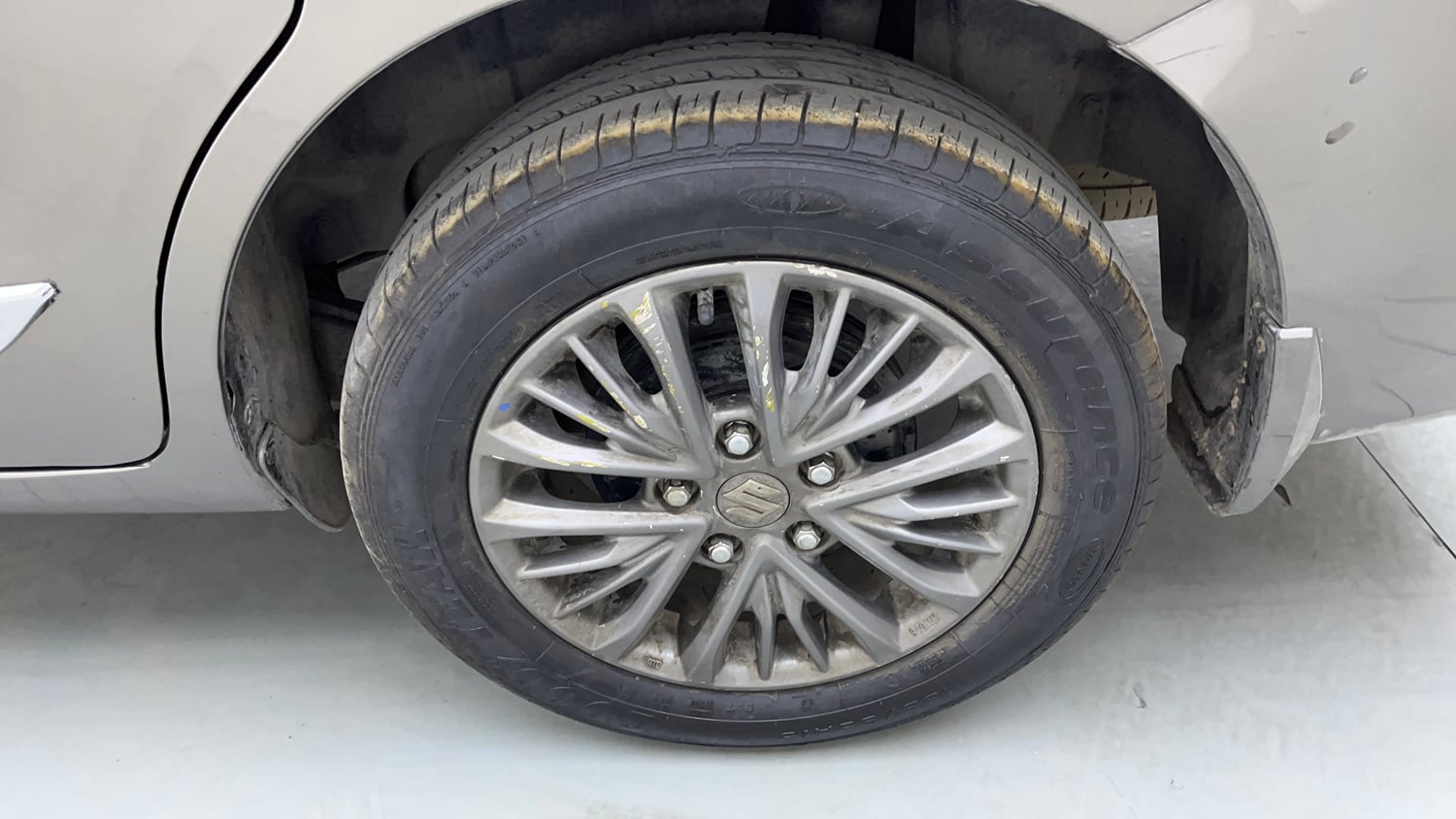 Used 2020 Maruti Suzuki New Ertiga ZXi AT Petrol Automatic tyres LEFT REAR TYRE RIM VIEW