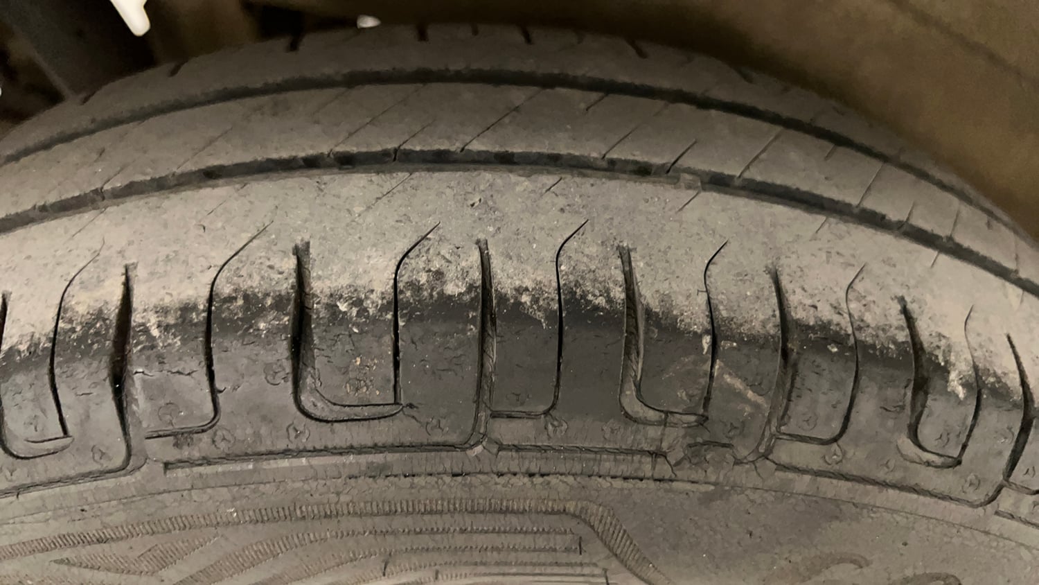 Used 2012 Maruti Suzuki Wagon R LXi Petrol Manual tyres RIGHT REAR TYRE TREAD VIEW