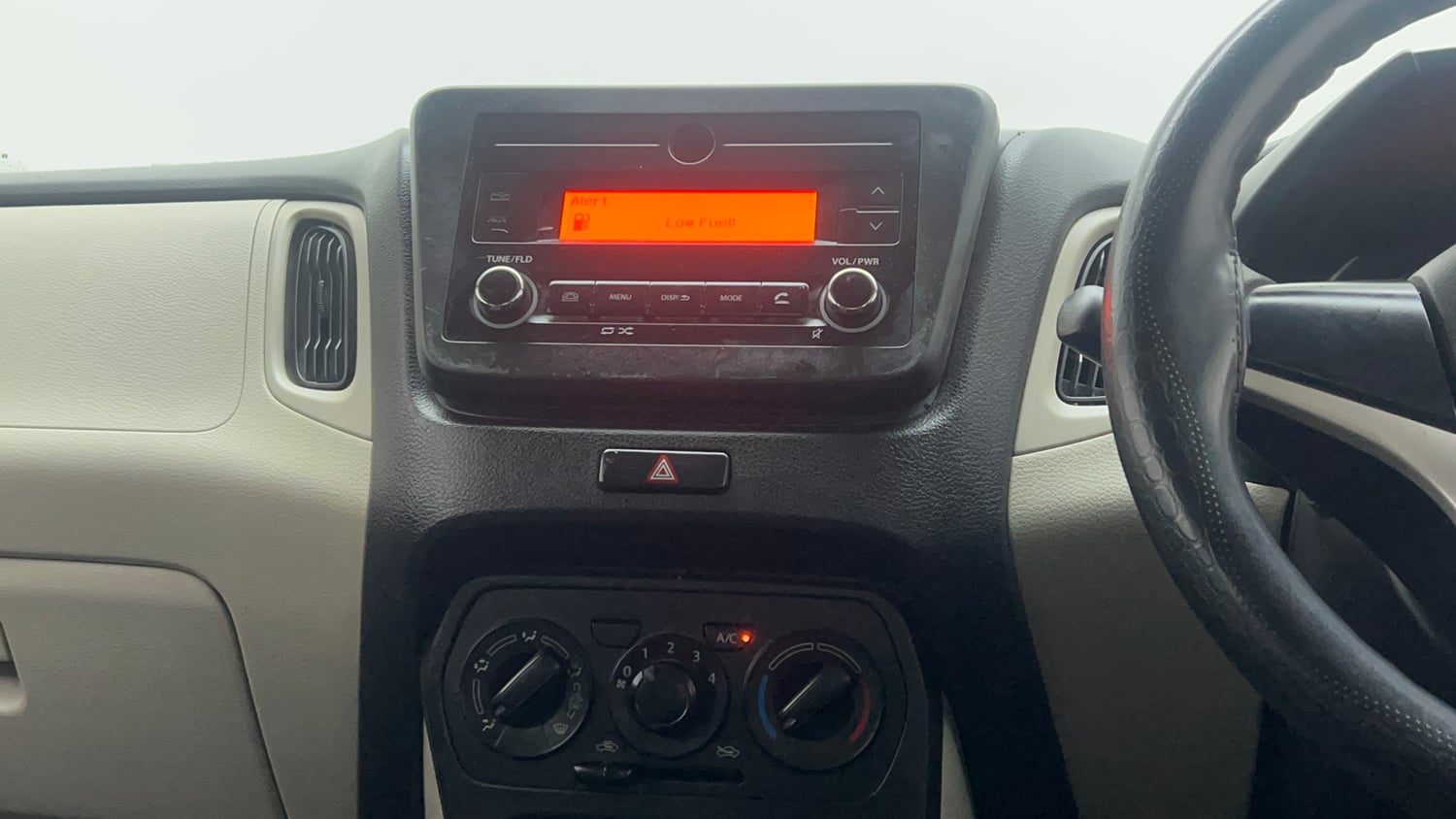 Used 2021 Maruti Suzuki Wagon R 1.0 VXi 1.0 Petrol Manual interior MUSIC SYSTEM & AC CONTROL VIEW