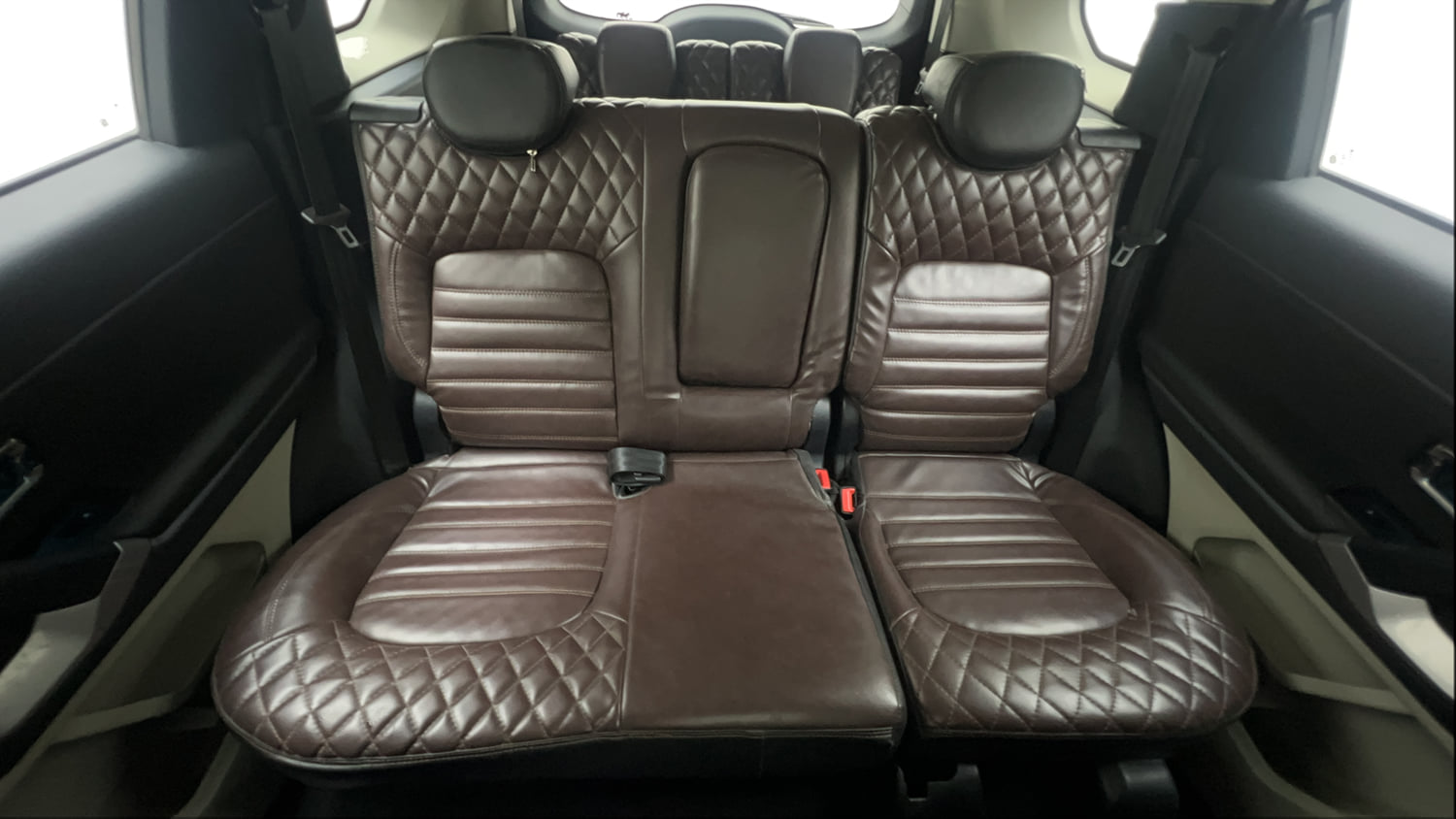 Used 2022 Tata Safari XTA Plus Diesel Automatic interior REAR SEAT CONDITION VIEW