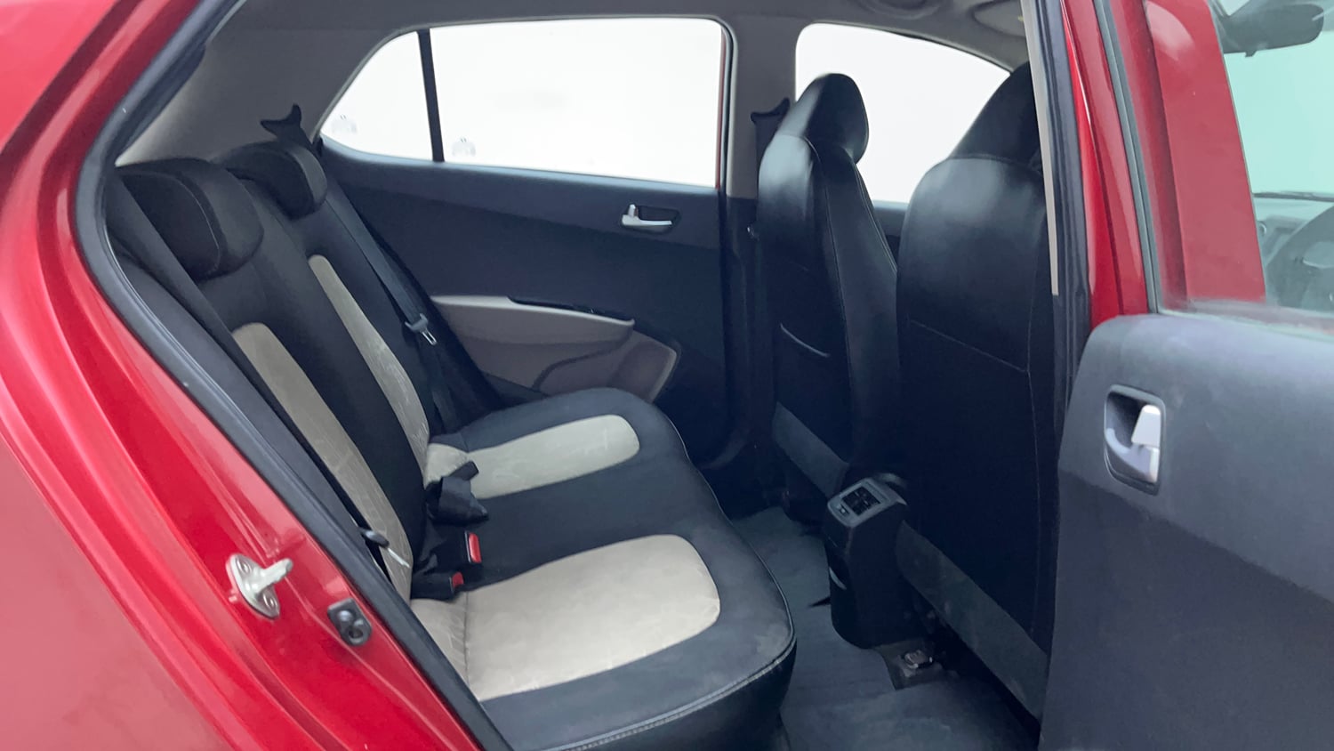 Used 2019 Hyundai Grand i10 Asta 1.2 Kappa VTVT Petrol Manual interior RIGHT SIDE REAR DOOR CABIN VIEW