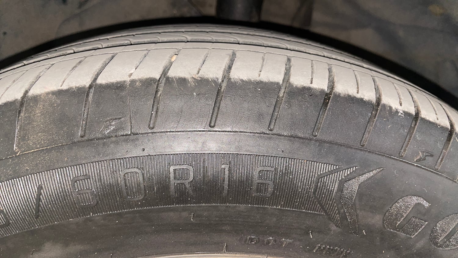 Used 2019 Ford EcoSport Titanium + 1.5L TDCi Diesel Manual tyres LEFT FRONT TYRE TREAD VIEW