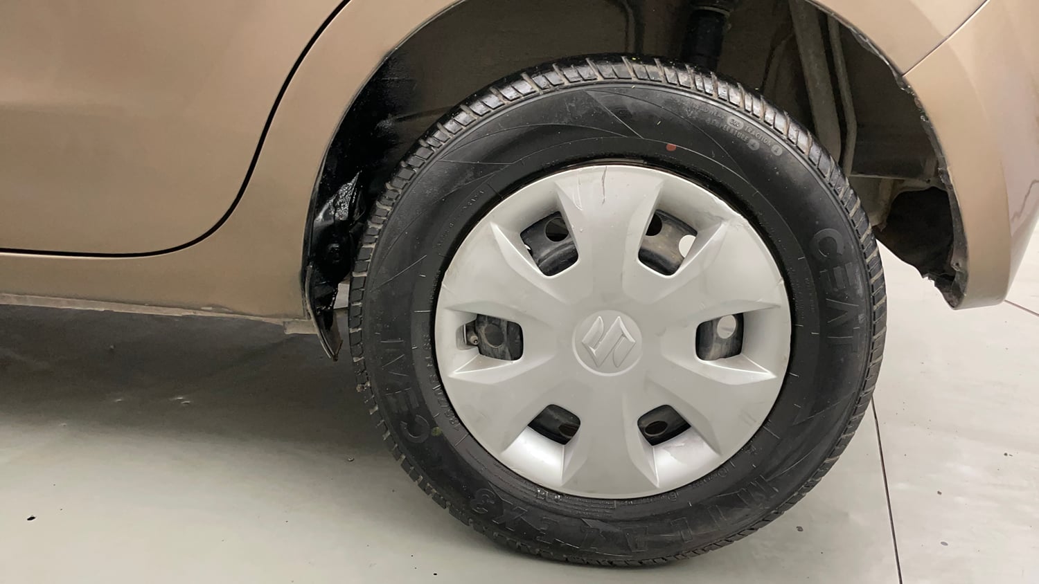 Used 2022 Maruti Suzuki Wagon R ZXI 1.2 Petrol Manual tyres LEFT REAR TYRE RIM VIEW