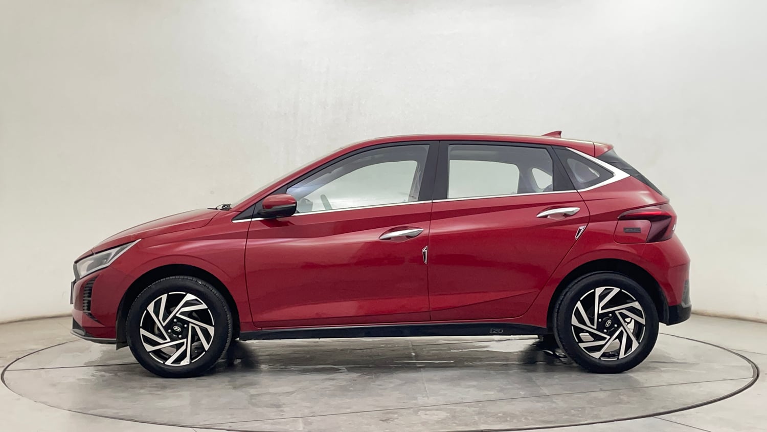Used 2023 Hyundai New i20 Asta (O) 1.2 IVT Petrol Automatic exterior LEFT SIDE VIEW
