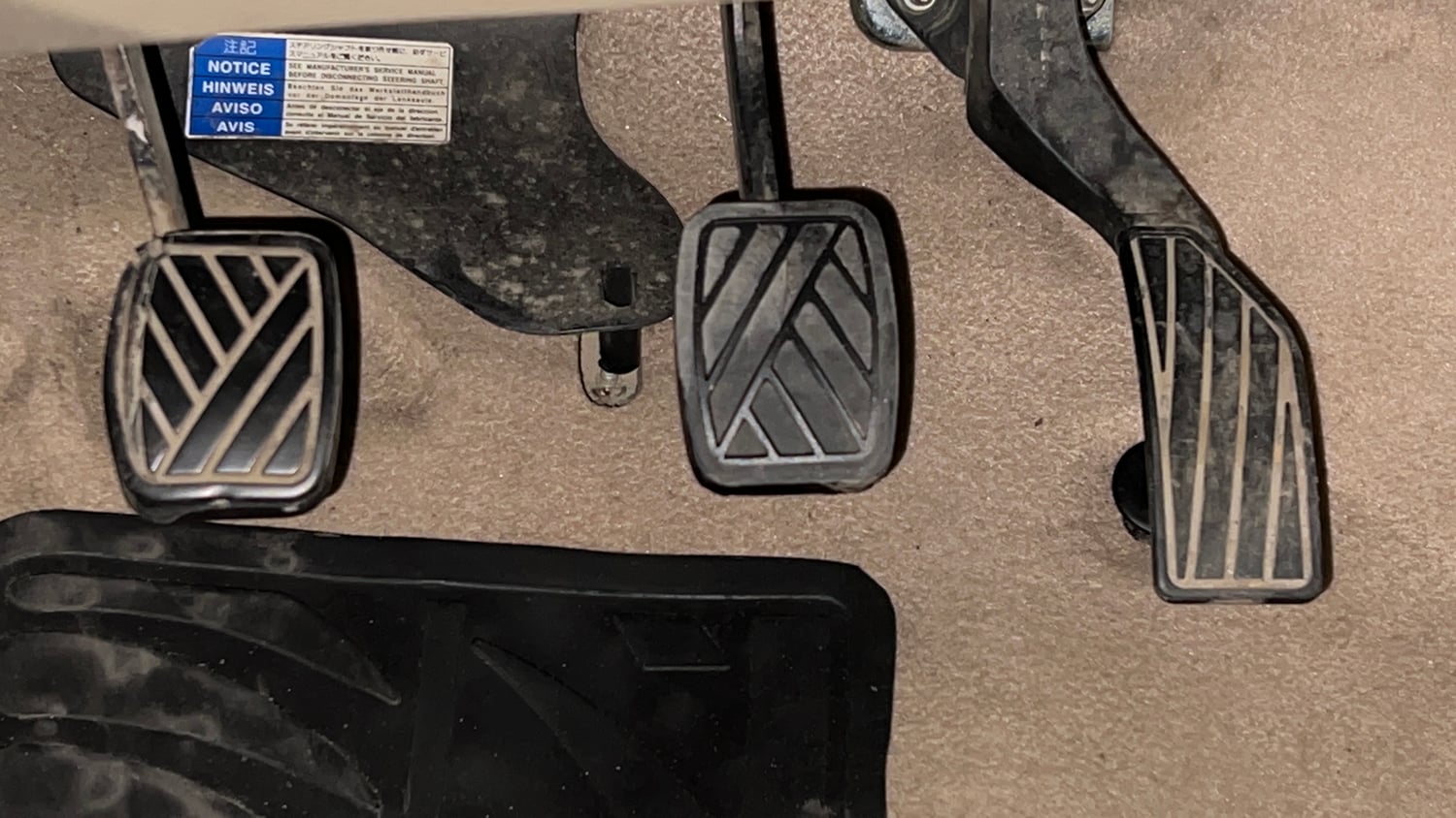 Used 2014 Maruti Suzuki Swift Dzire ZXI Petrol Manual interior PEDALS VIEW