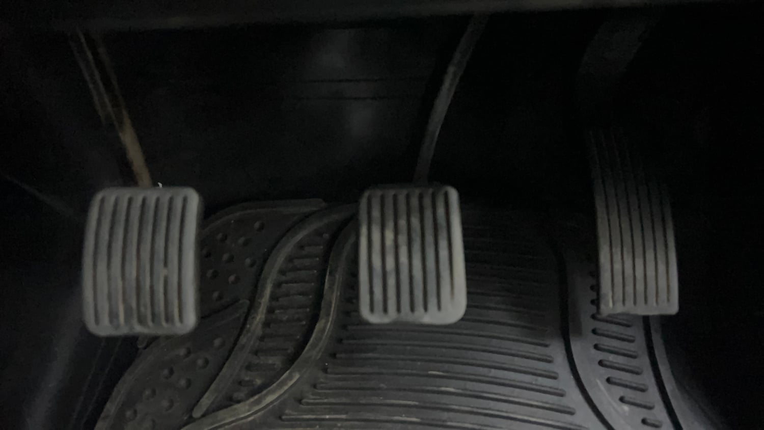 Used 2019 Hyundai Grand i10 Sportz 1.2 Kappa VTVT Petrol Manual interior PEDALS VIEW