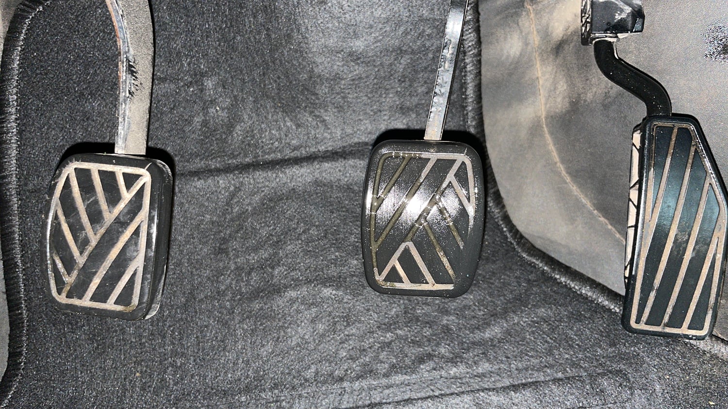Used 2022 Maruti Suzuki Wagon R ZXI 1.2 Petrol Manual interior PEDALS VIEW