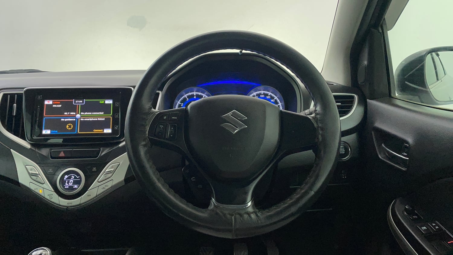 Used 2016 Maruti Suzuki Baleno Alpha 1.2 Petrol Manual interior STEERING VIEW