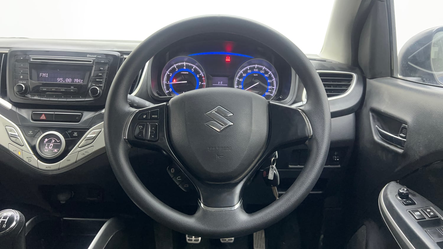 Used 2017 Maruti Suzuki Baleno Delta 1.2 Petrol Manual interior STEERING VIEW