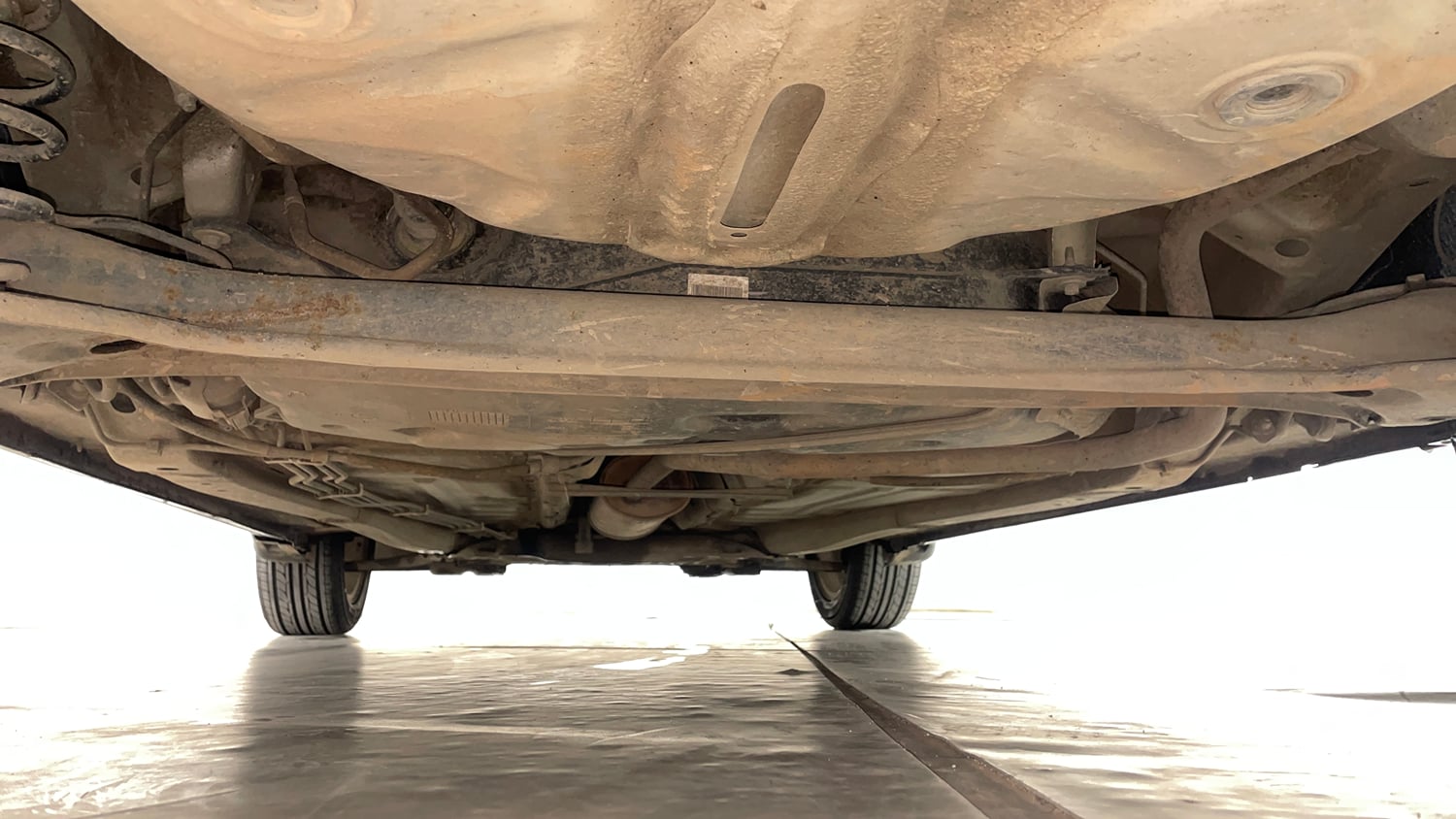Used 2016 Maruti Suzuki Baleno Alpha 1.2 Petrol Manual extra REAR UNDERBODY VIEW (TAKEN FROM REAR)