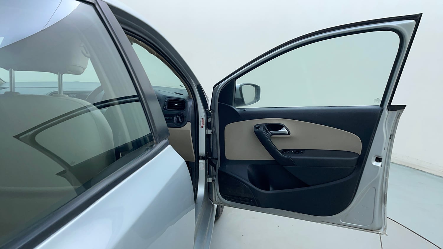Used 2013 Volkswagen Polo Comfortline 1.2L (P) Petrol Manual interior RIGHT FRONT DOOR OPEN VIEW