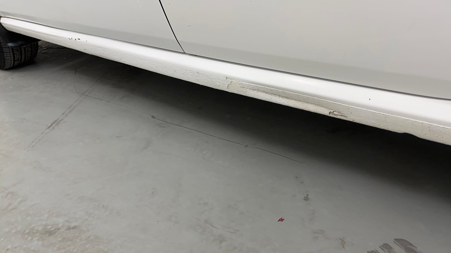 Used 2016 Volkswagen Polo Highline1.2L (P) Petrol Manual dents MINOR SCRATCH