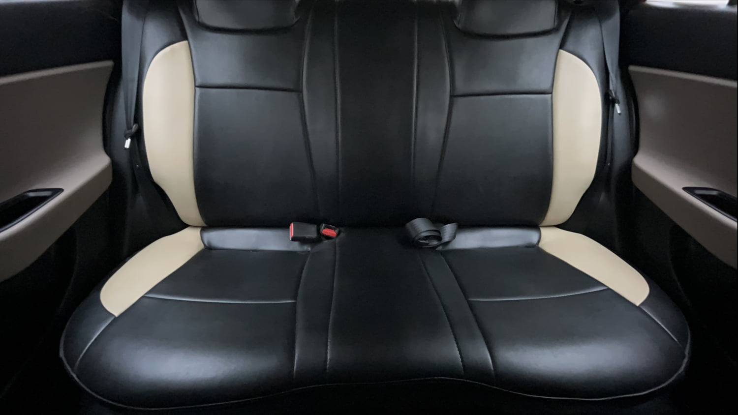 Used 2019 Hyundai Elite i20 Sportz Plus 1.2 Petrol Manual interior REAR SEAT CONDITION VIEW