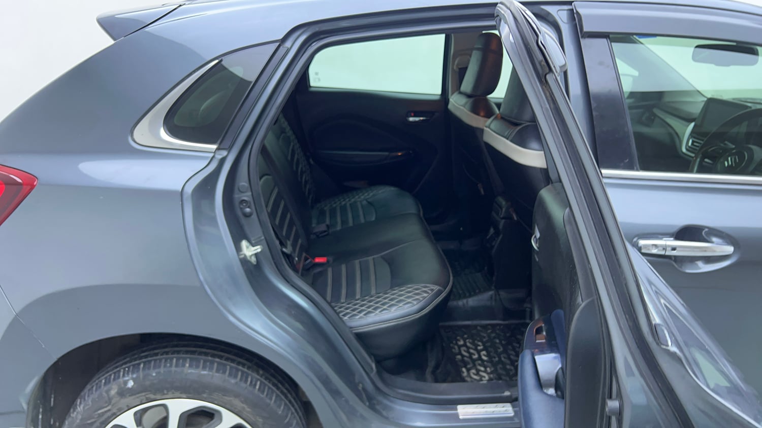 Used 2022 Maruti Suzuki Baleno Alpha AGS Petrol Automatic interior RIGHT SIDE REAR DOOR CABIN VIEW