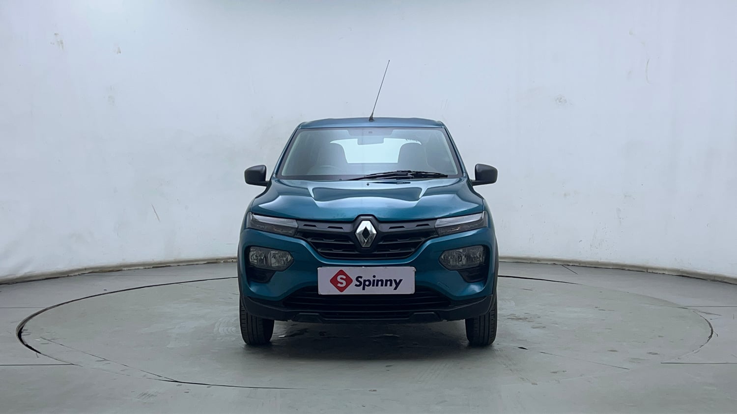 Used 2020 Renault Kwid RXL 1.0 AMT Petrol Automatic exterior FRONT VIEW