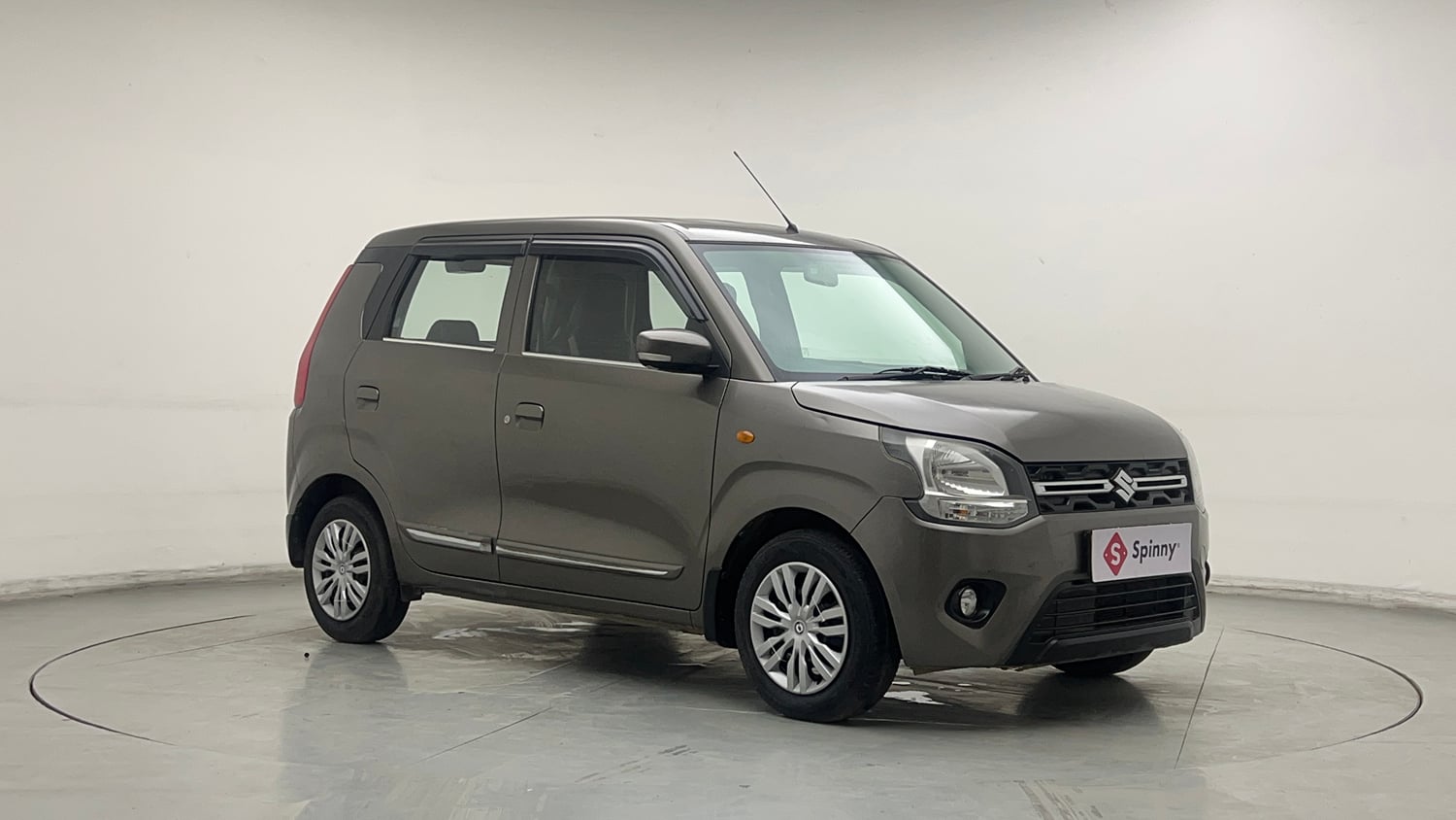 Used 2021 Maruti Suzuki Wagon R 1.0 VXi 1.0 Petrol Manual exterior RIGHT FRONT CORNER VIEW