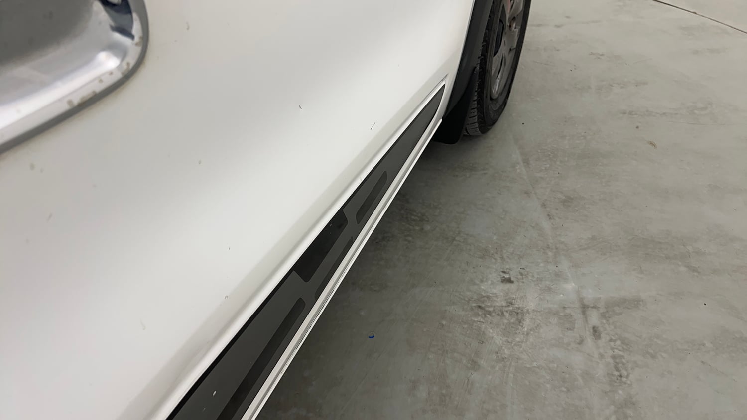 Used 2017 Renault Kwid 1.0 RXT AMT Petrol Automatic dents MINOR DENT