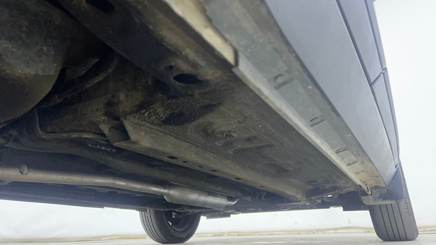 Used 2023 Nissan Magnite XL Petrol Manual extra REAR RIGHT UNDERBODY VIEW
