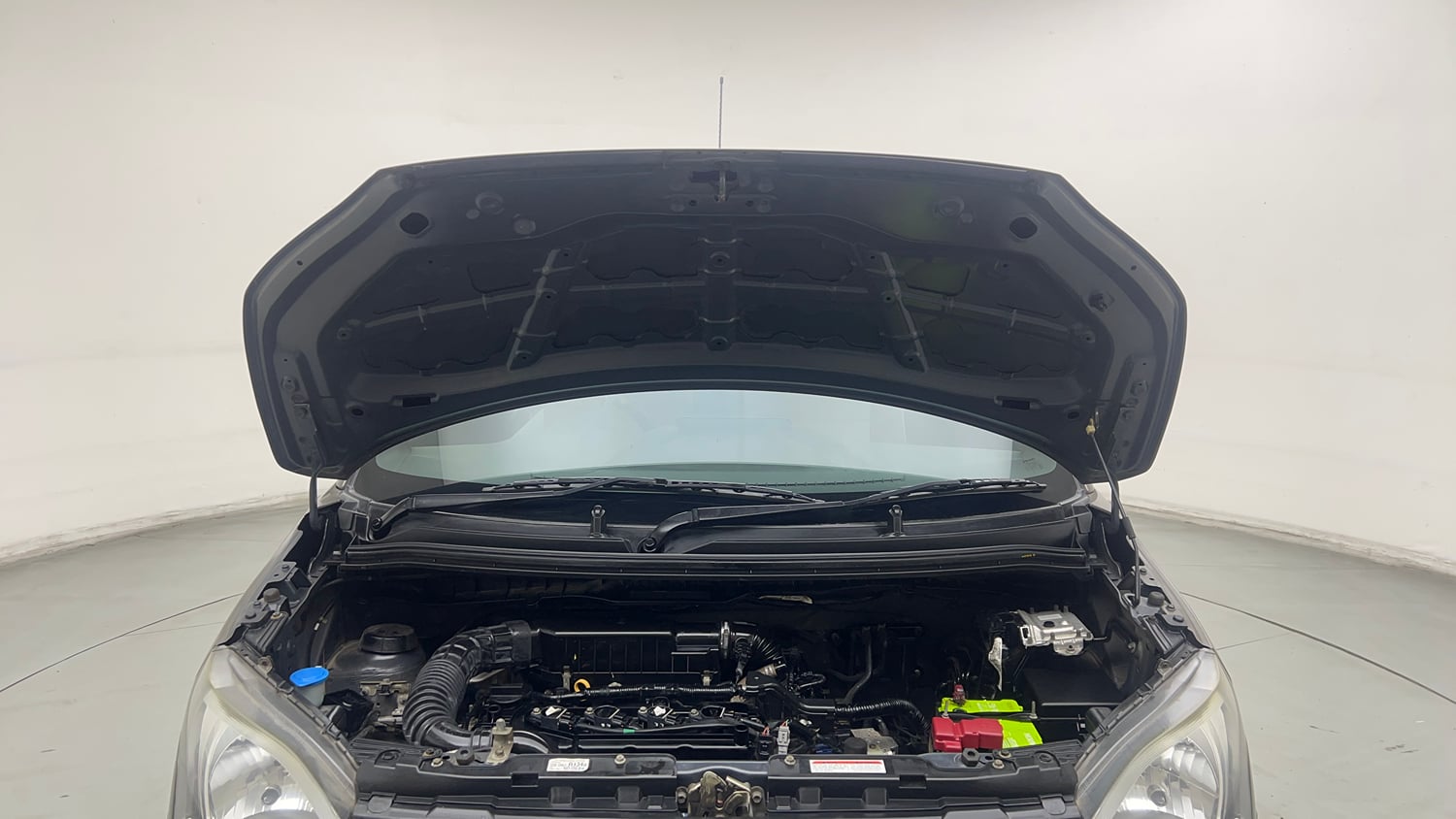 Used 2019 Maruti Suzuki Wagon R ZXi 1.2 AMT Petrol Automatic engine ENGINE & BONNET OPEN FRONT VIEW